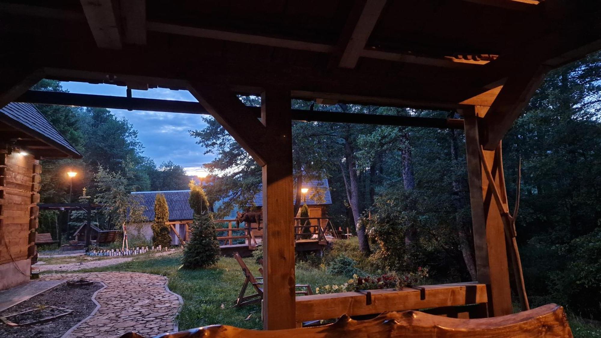 Vodenica Vrelo Chalets Vrelo Koreničko 객실 사진