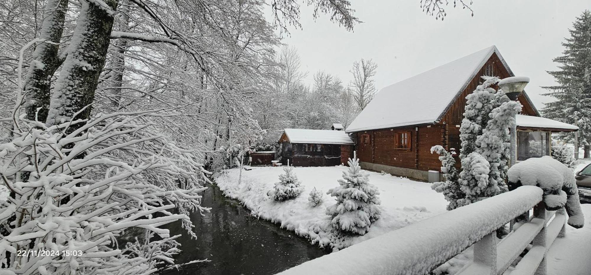 Vodenica Vrelo Chalets Vrelo Koreničko 외부 사진